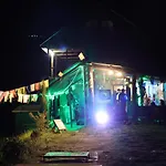Shiva Cafe And Stays