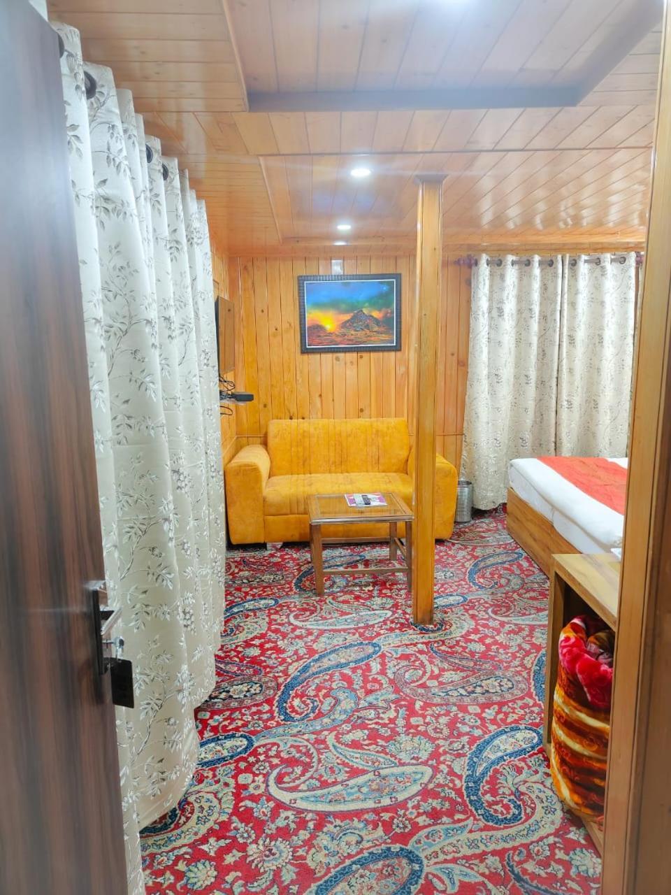 Guest house Sheesha